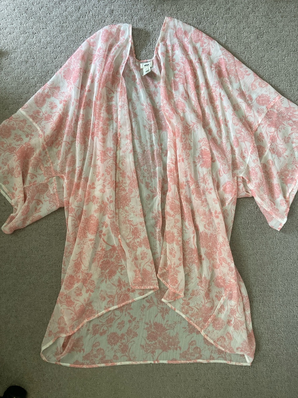 Aerie pink floral chiffon kimono/cover-up, OS.